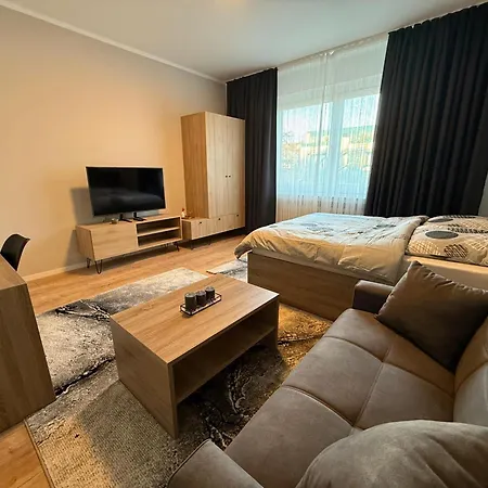 1 Mit 4 Schlafzimmer! Apartment *