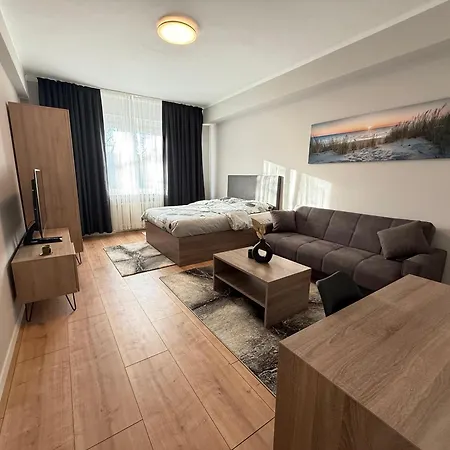 Apartment 1 Mit 4 Schlafzimmer! *