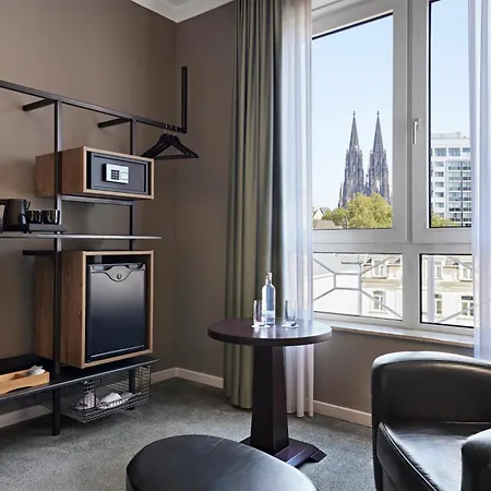 Lindner Plaza Hotel 4*