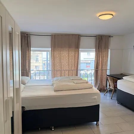 加尼埃米尔酒店