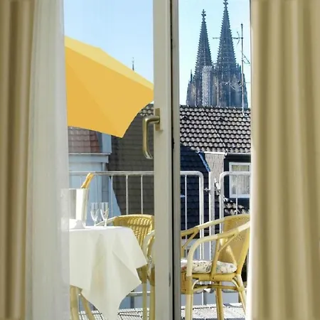 Cityperle - Ruhiges Komfort Apartment Naehe Dom - ケルン
