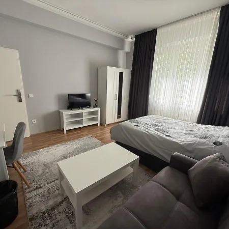 Apartment 1 In Location-primrose