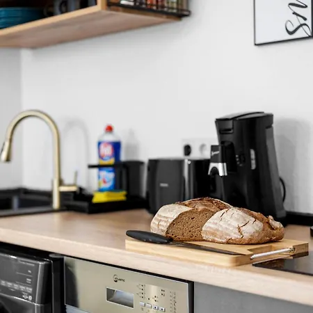 Apartamento Exklusive - Zentral In Der Koelner Suedstadt - Kostenloser Privatparkplatz - Perfekt Fuer Bis Zu 6 Gaeste - Smart