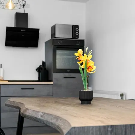 Exklusive - Zentral In Der Koelner Suedstadt - Kostenloser Privatparkplatz - Perfekt Fuer Bis Zu 6 Gaeste - Smart Apartamento