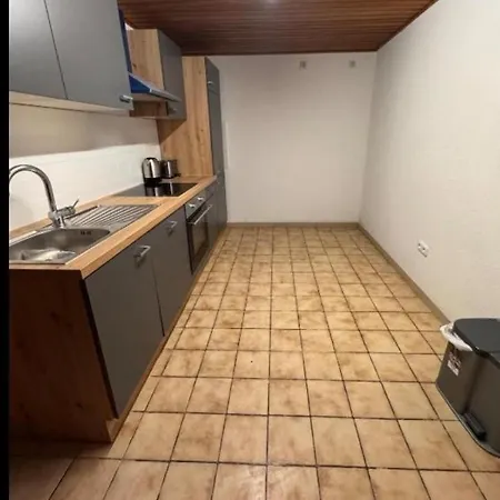 Grosse In Mit 2 Badezimmer 公寓