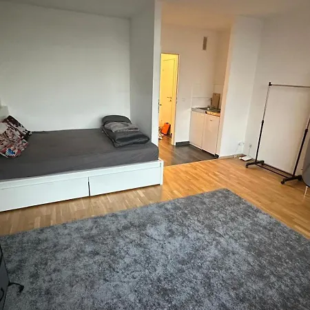 Small Cozy In Апартаменты Кёльн