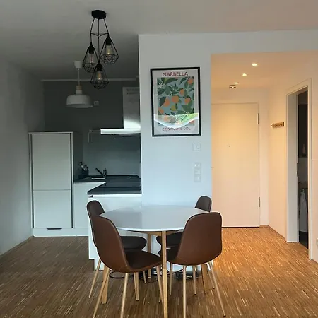 Cozy Modern In Suelz *