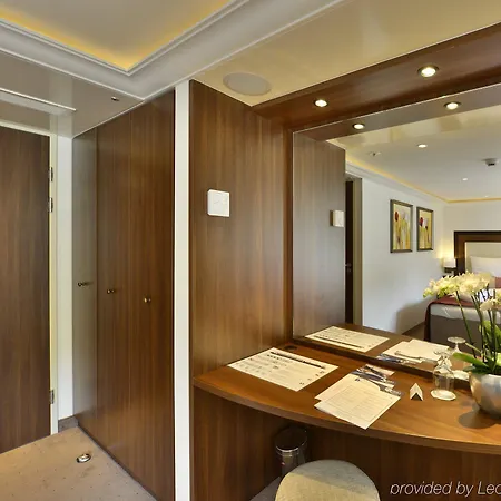 Faircruise Business Hotelship מלון
