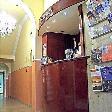 Ξενοδοχείο Buchholz Downtown 3*