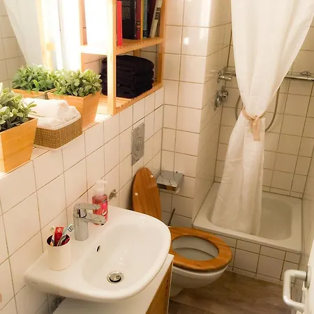 City Friesenwall Apartament Kolonia