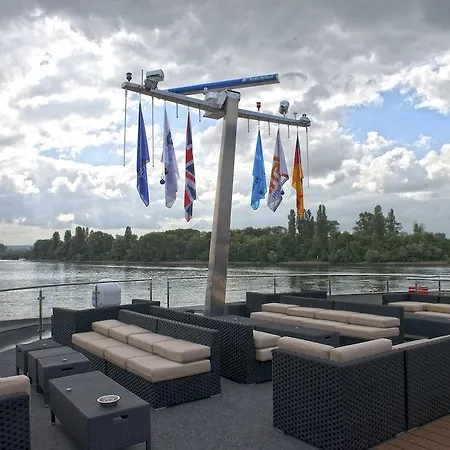 Отель Faircruise Business Hotelship 4*