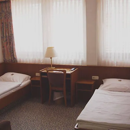 Aaa Budget Hotel 3*