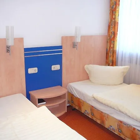 Aaa Budget Hotel