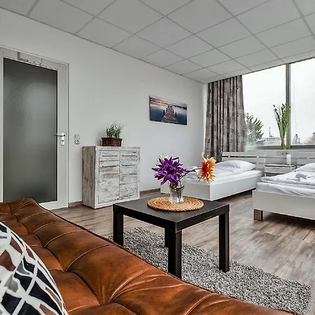 Apartment Work And Marsdorf *