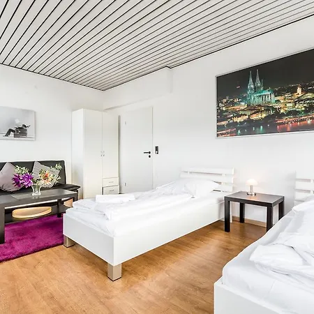 Work And Marsdorf Apartment *