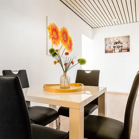 Work And Marsdorf Apartment Cologne
