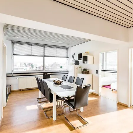 Work And Marsdorf Apartment Cologne