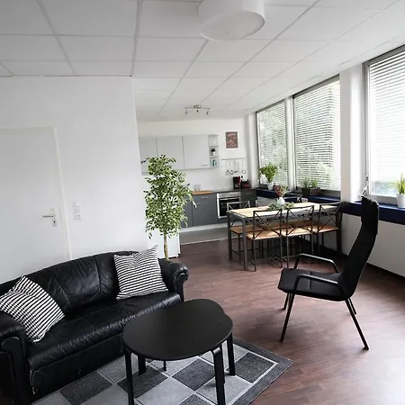 Work And Marsdorf Apartment *