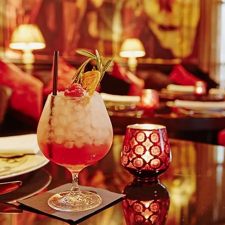 Hotel Savoy 4*