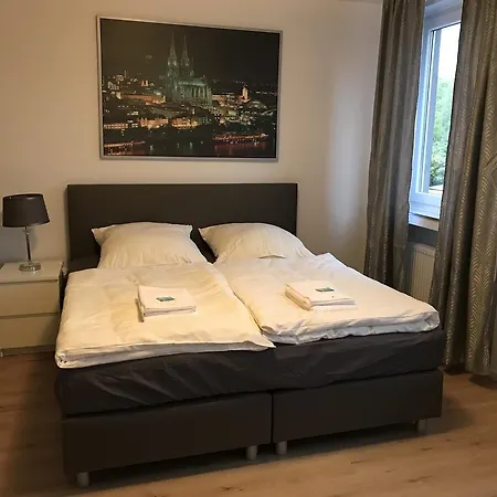 City Apartment Apartment *