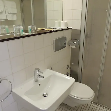 Aaa Budget Hotel 3*