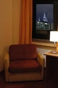 Star Am Dom Superior Cologne