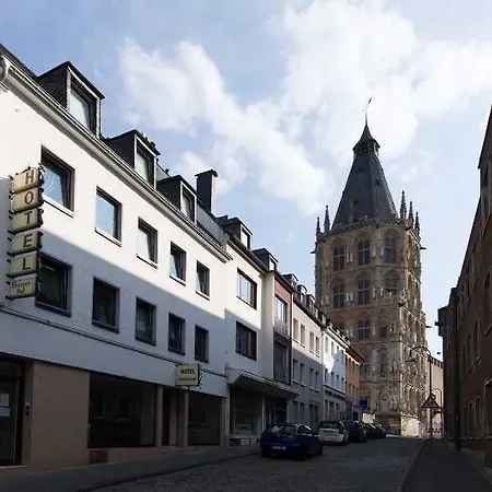Buergerhof Hotel