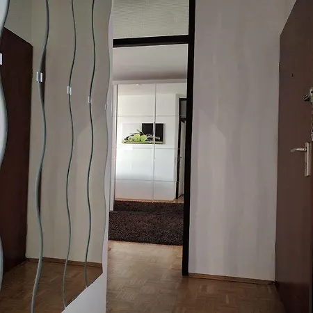 Mewo - In Der Messestadt Appartement Keulen