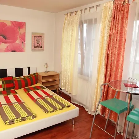 Aparthotel Haus Enteresan Colonia