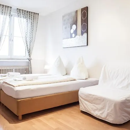 City Apartment *