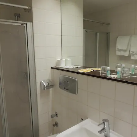 Aaa Budget Hotel 3*