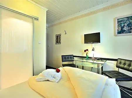 Hotel Mueller 3*