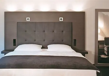 Hotel Boutique 009 3*