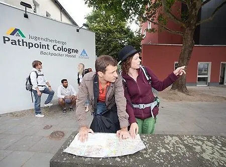 Pathpoint - Backpacker Хостел