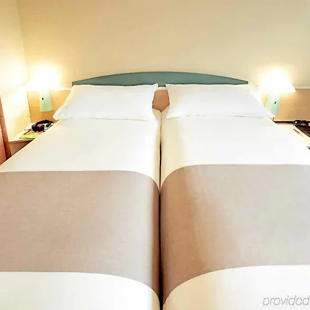 Hotel Ibis Airport