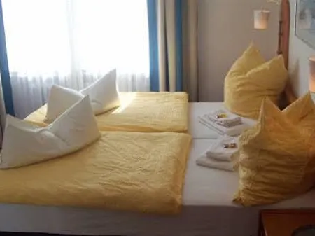 Merlin Garni 3* Cologne