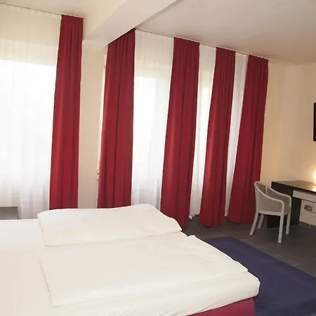 Hotel Madison Am Dom 2*