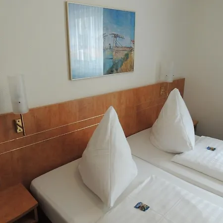 Airport Business Hotel