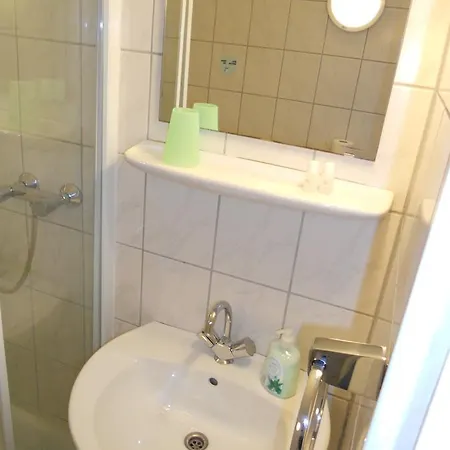 Hotel Gaestehaus 2*
