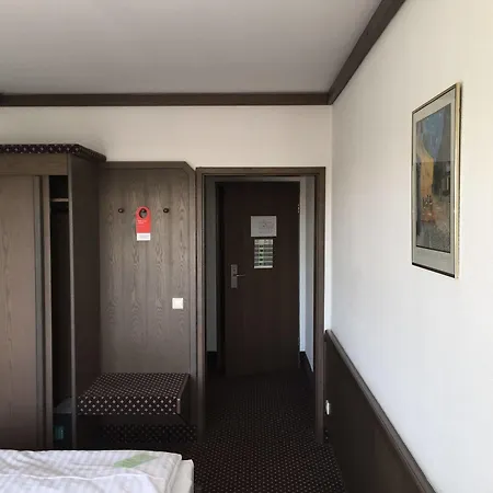 Hotel Terminal 3*
