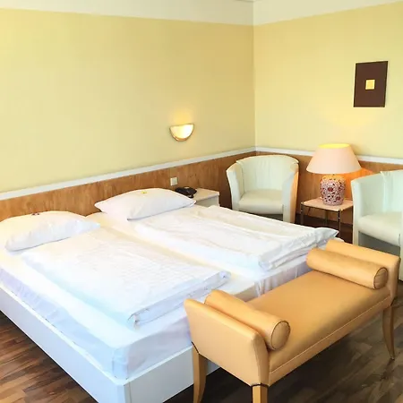 Hotel Terminal 3*