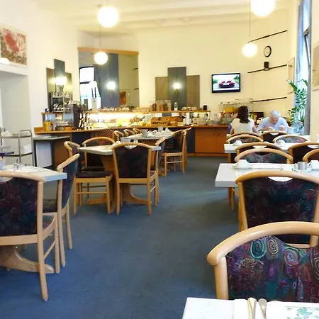Hotel Opera 3*