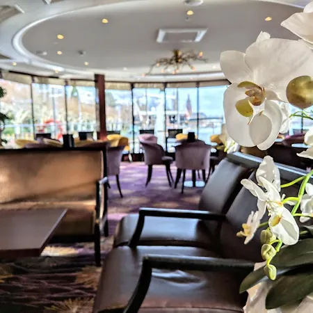 Select Ms Charles Dickens - Bateau-hôtel 5*