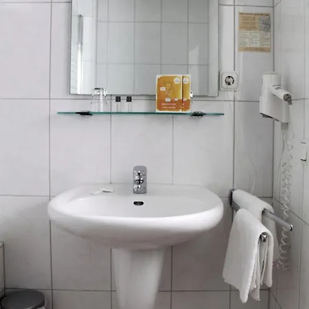 Akazienhof & Brauhaus Guest house 3*