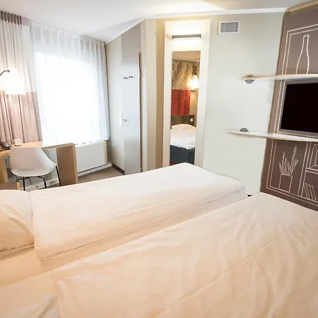 Hotel Ibis Centrum 2*