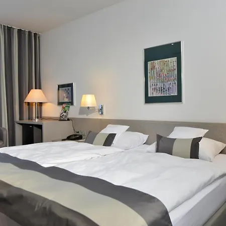 Spiegel 4* Colonia