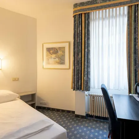 Hotel Koenigshof The Arthouse 3*