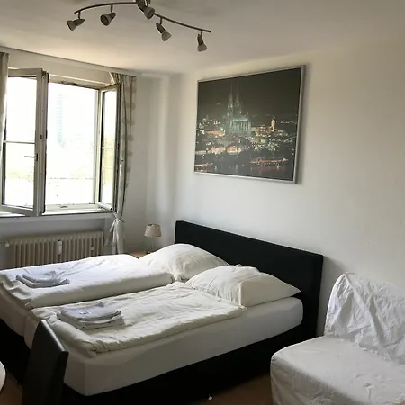City Apartment *