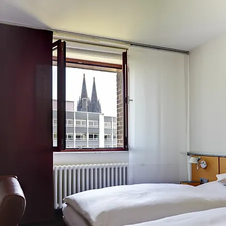 Hotel Maternushaus 4*