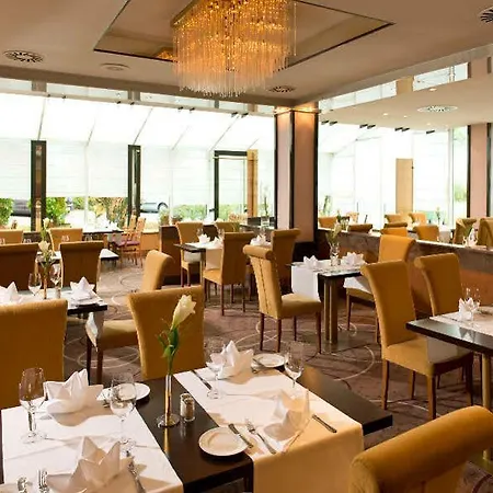 Hotel Leonardo Bonn Airport 4*